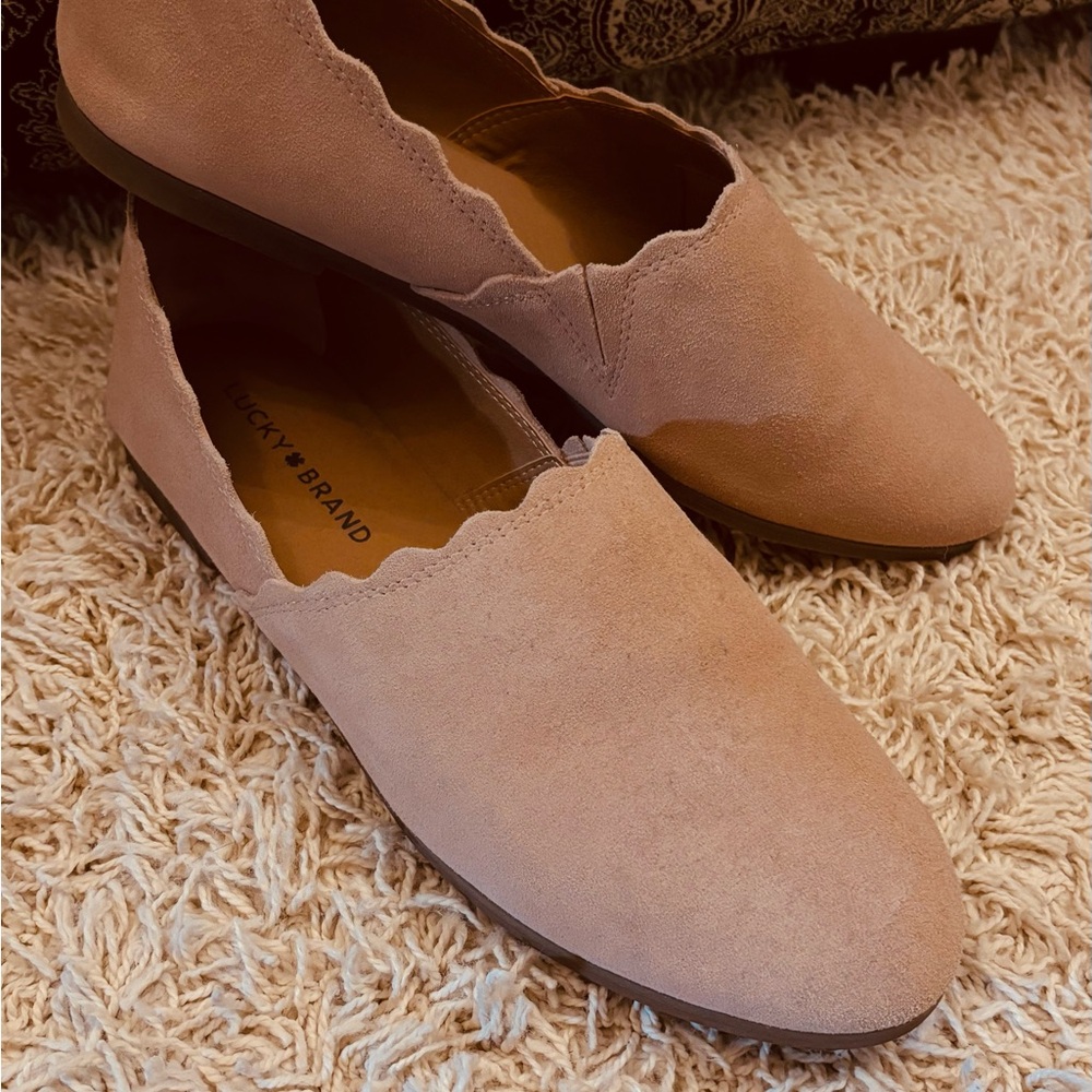 Lucky Brand Pink Scalloped Edge Loafers